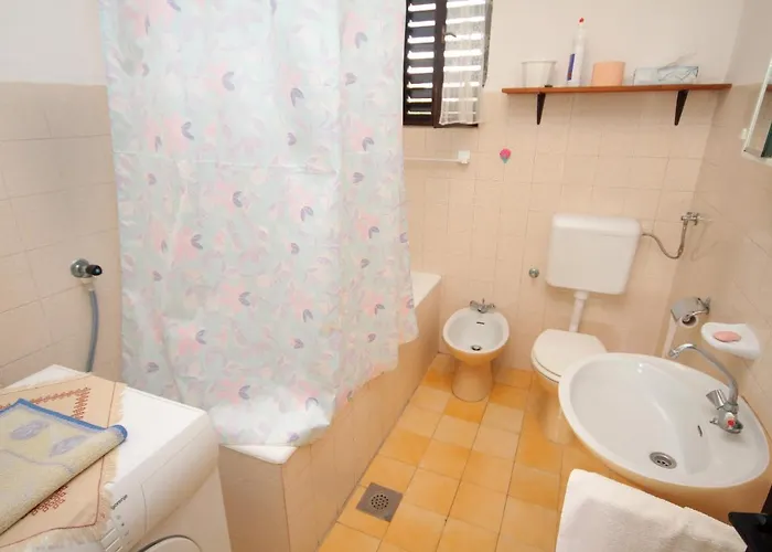 By The Sea - Diklo, - 5926 *